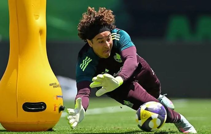 Memo Ochoa