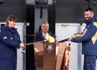 Se enciende la llama paralímpica