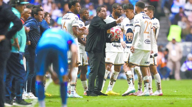 Pumas vs Cruz Azul