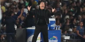 Pumas anuncia salida de entrenador Efraín Juárez