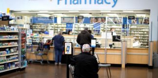 Walmart llega a un acuerdo en demanda de EU por surtir recetas médicas en crisis de opioides